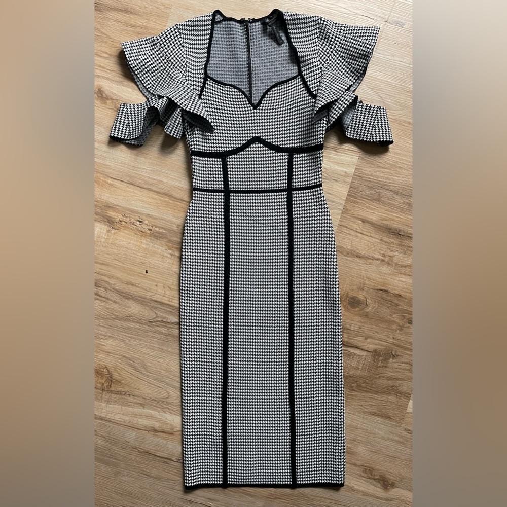 Bcbgmaxazaria Structured Houndstooth Jacquard She… - image 1